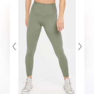 NWT Aerie leggings